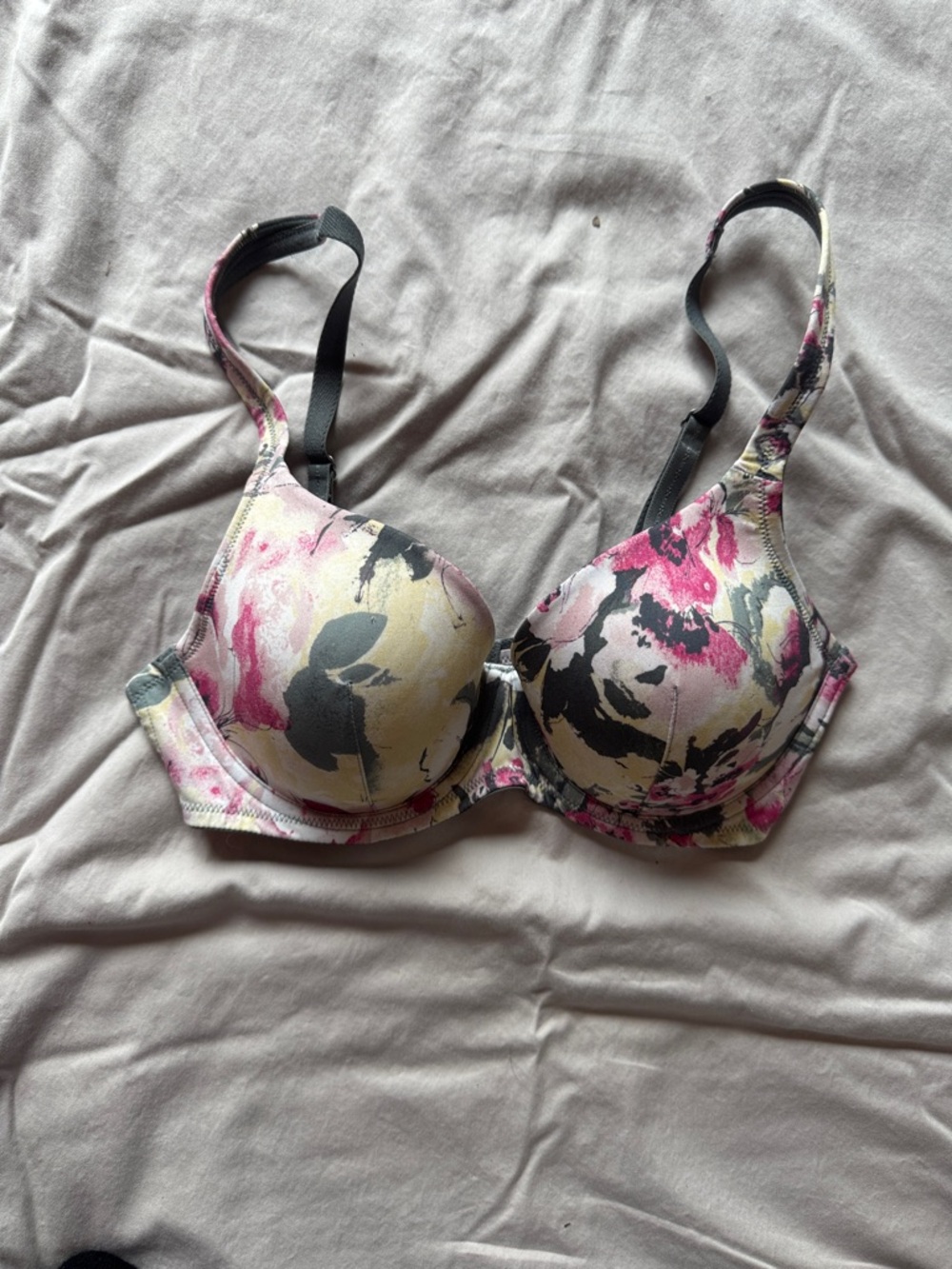 Soma Floral Print Underwire Bra in Pink, Cream & Black